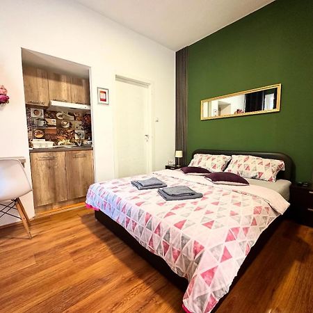 S&N Apartments Ni Екстериор снимка