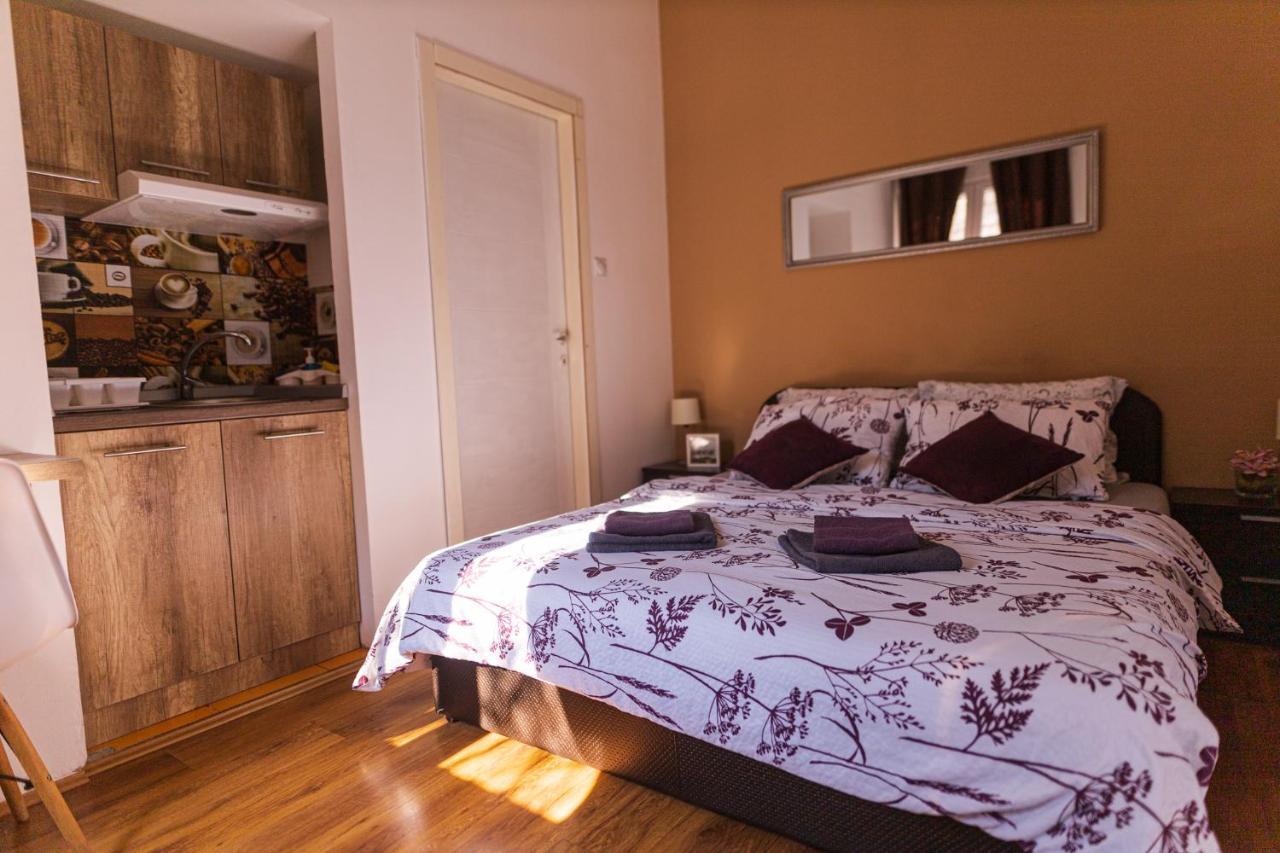 S&N Apartments Ni Екстериор снимка