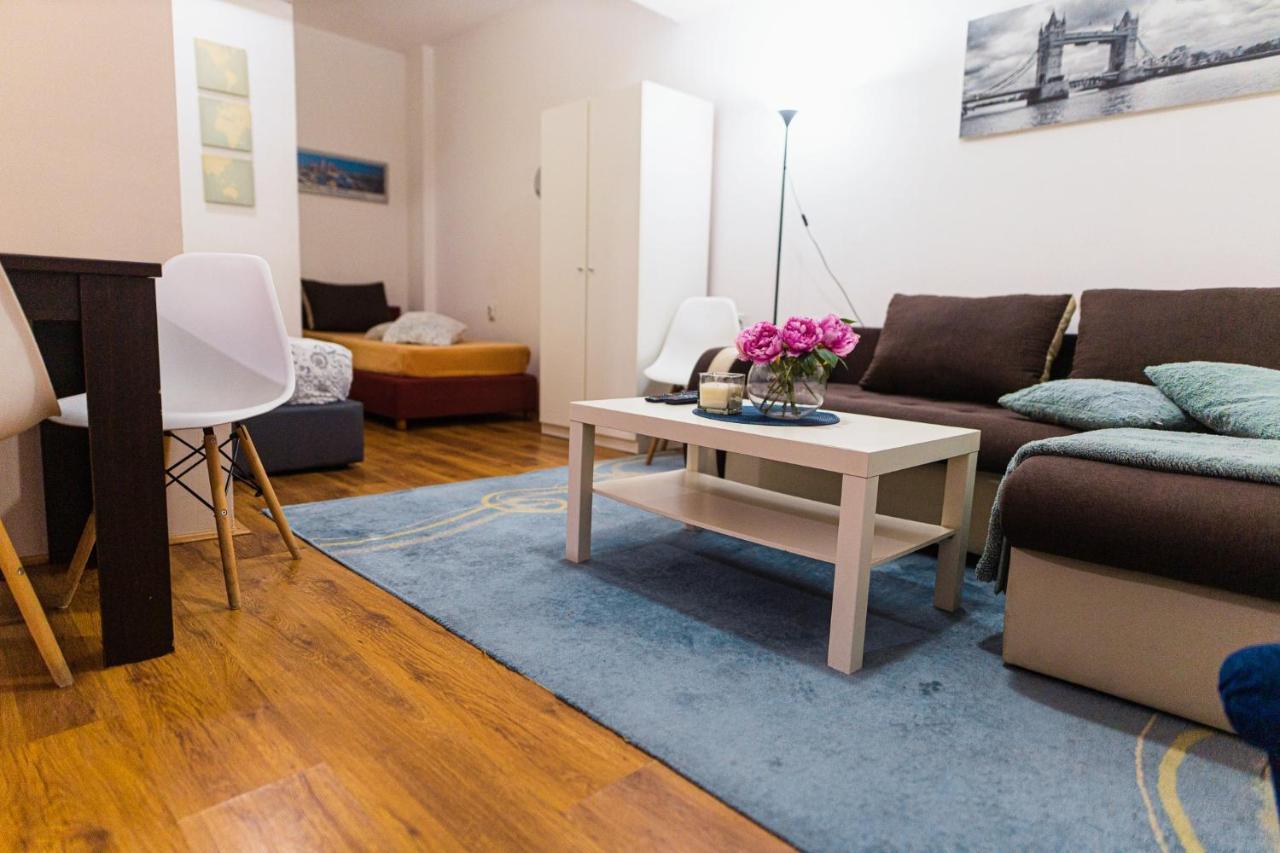 S&N Apartments Ni Екстериор снимка