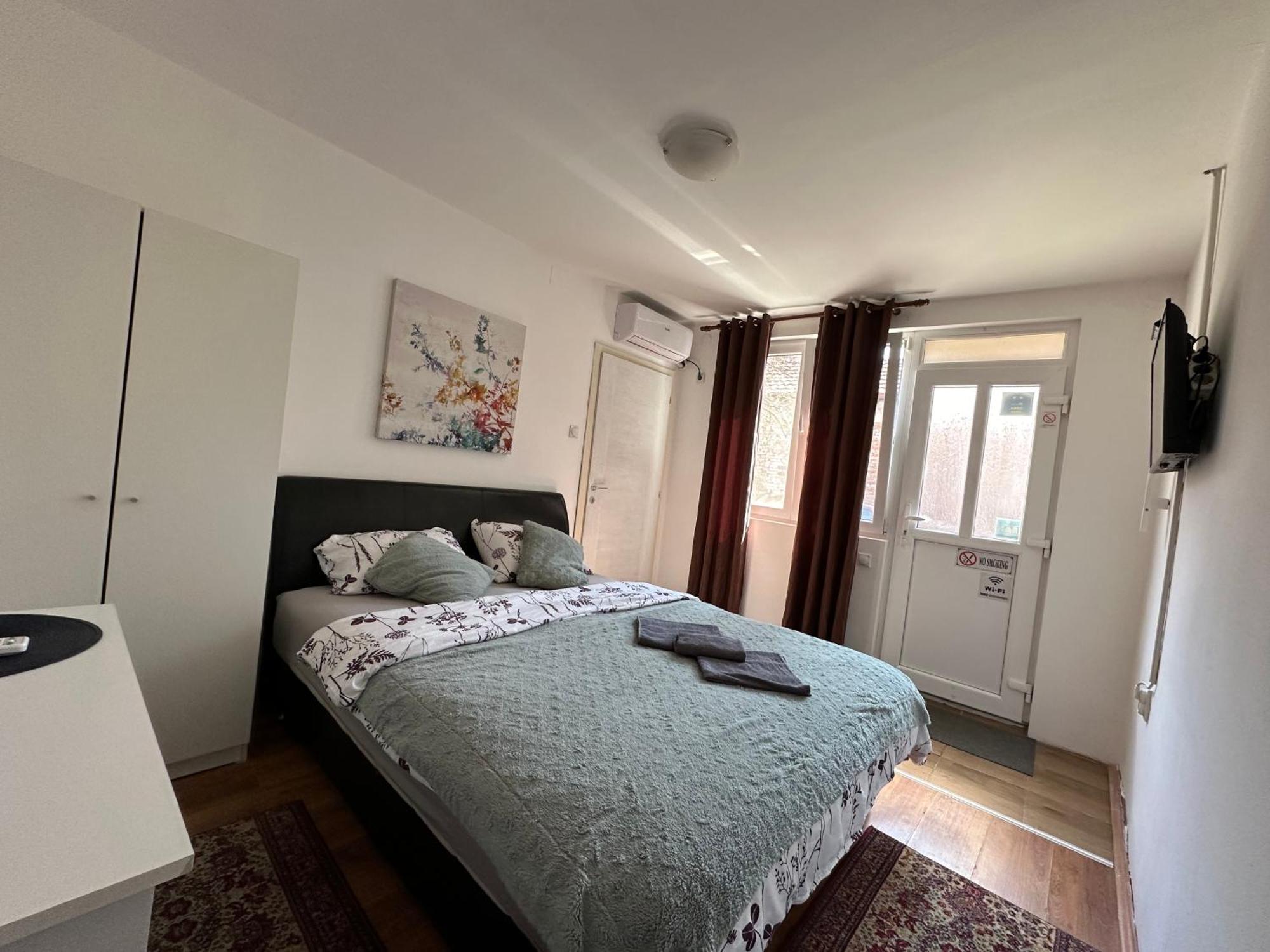 S&N Apartments Ni Стая снимка