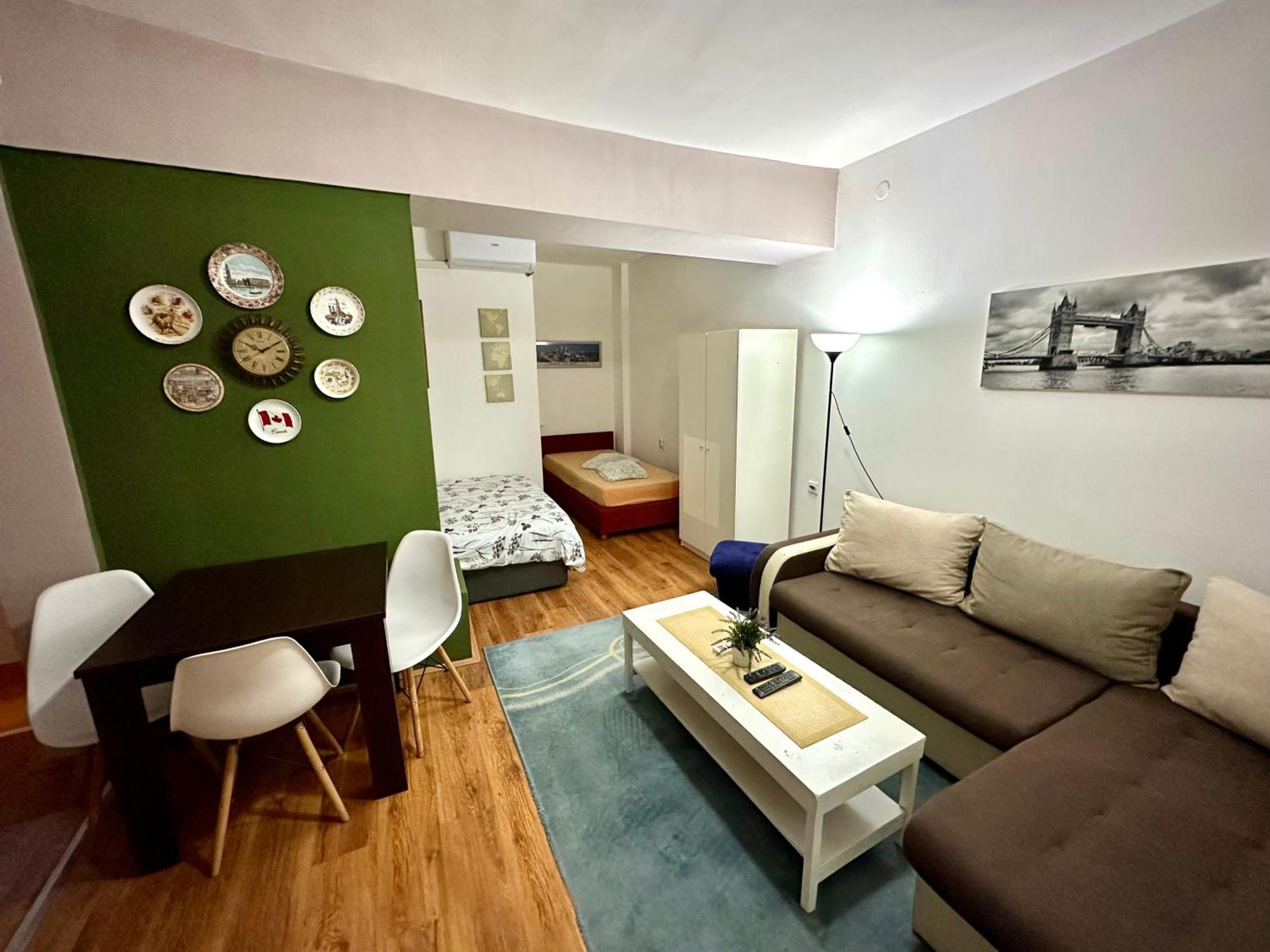 S&N Apartments Ni Екстериор снимка