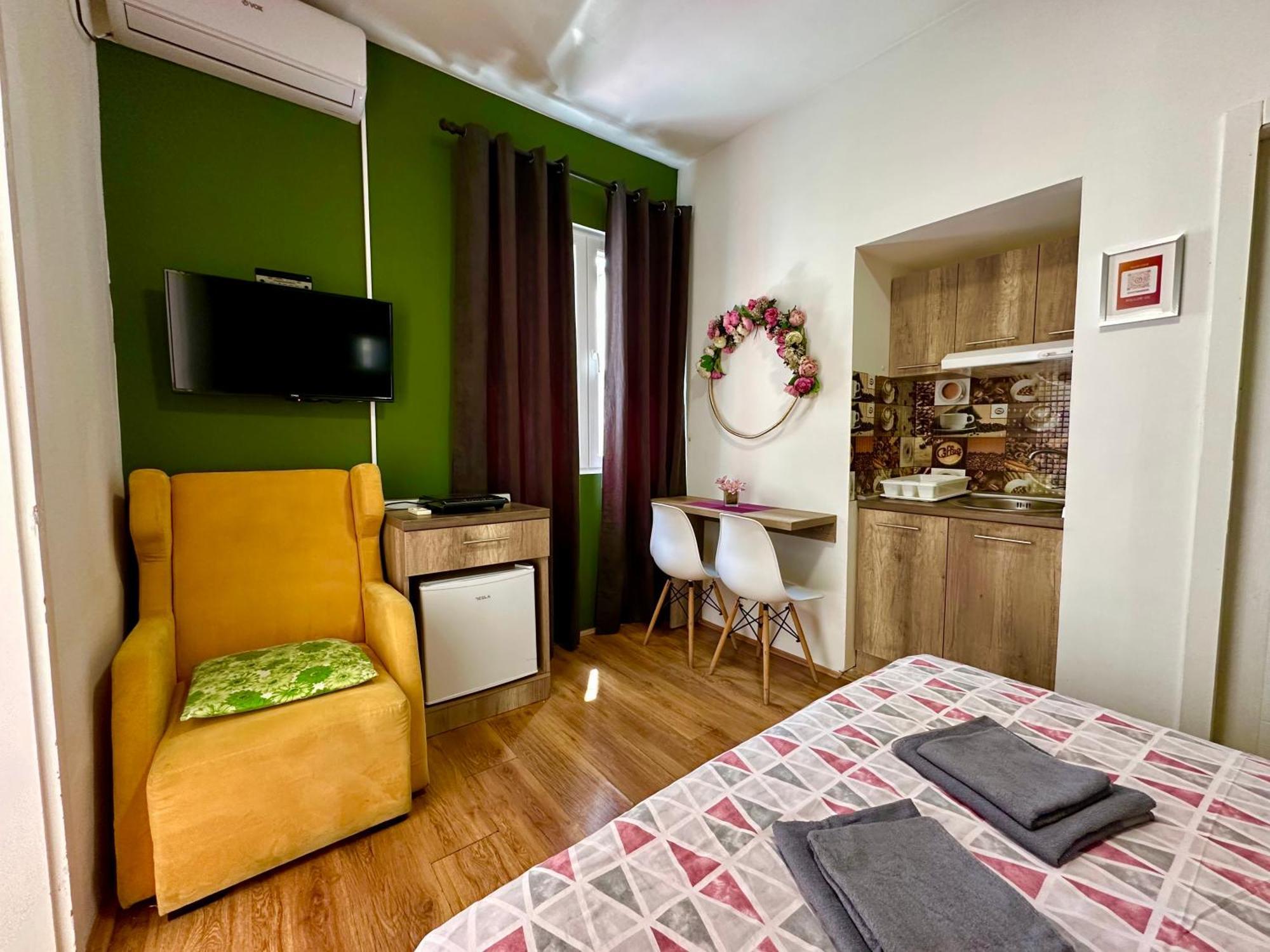 S&N Apartments Ni Екстериор снимка